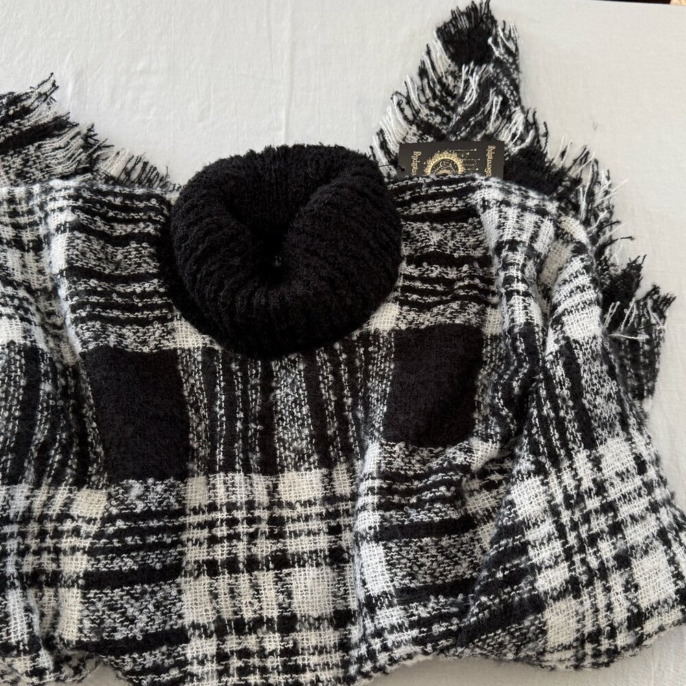 Fuzzy Soft Light Weight Chunky Turtleneck Plaid Gingham Kaftan Poncho Sweater - Picture 6 of 9